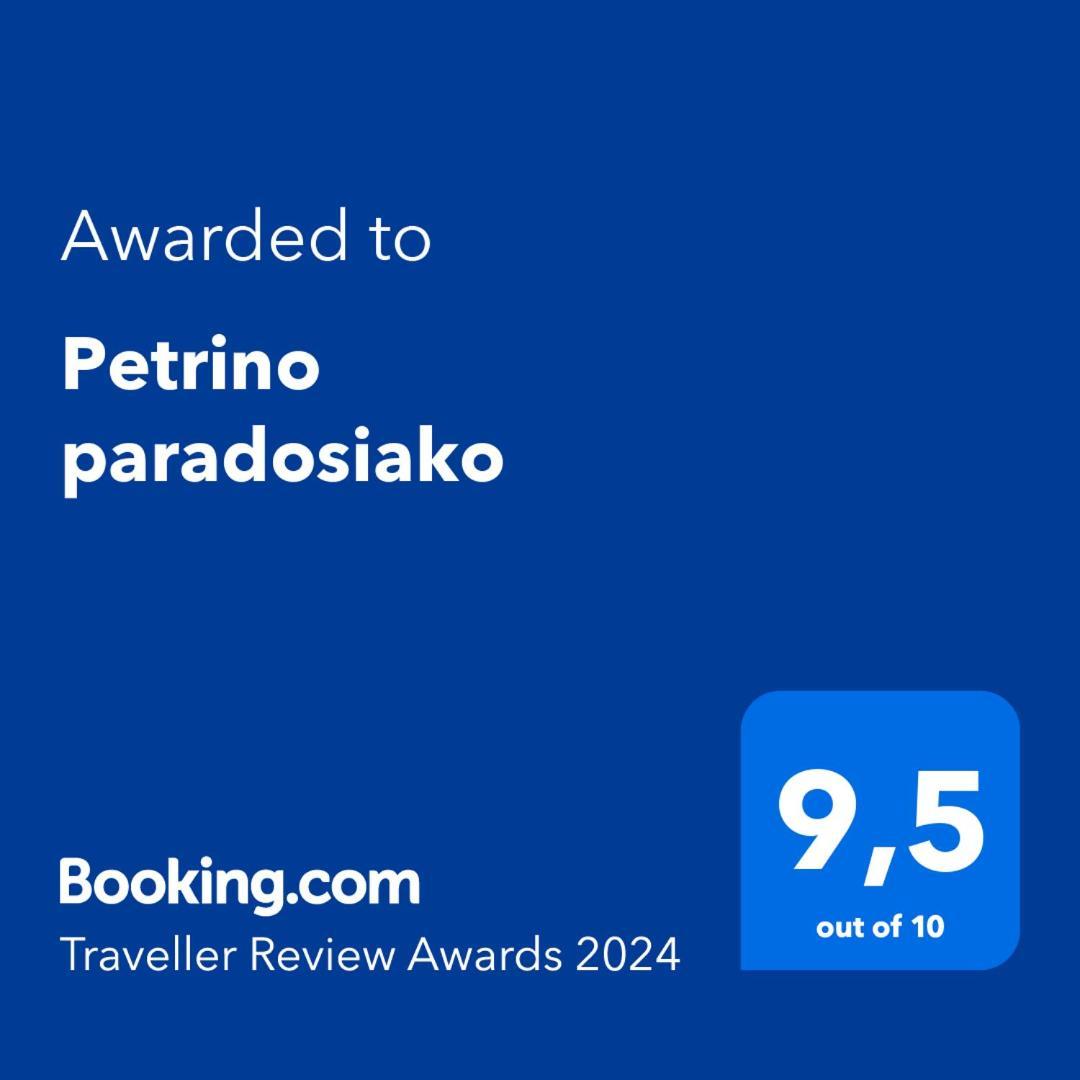 Petrino Paradosiako Kerames Exteriér fotografie