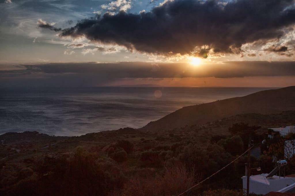 Petrino Paradosiako Kerames Exteriér fotografie