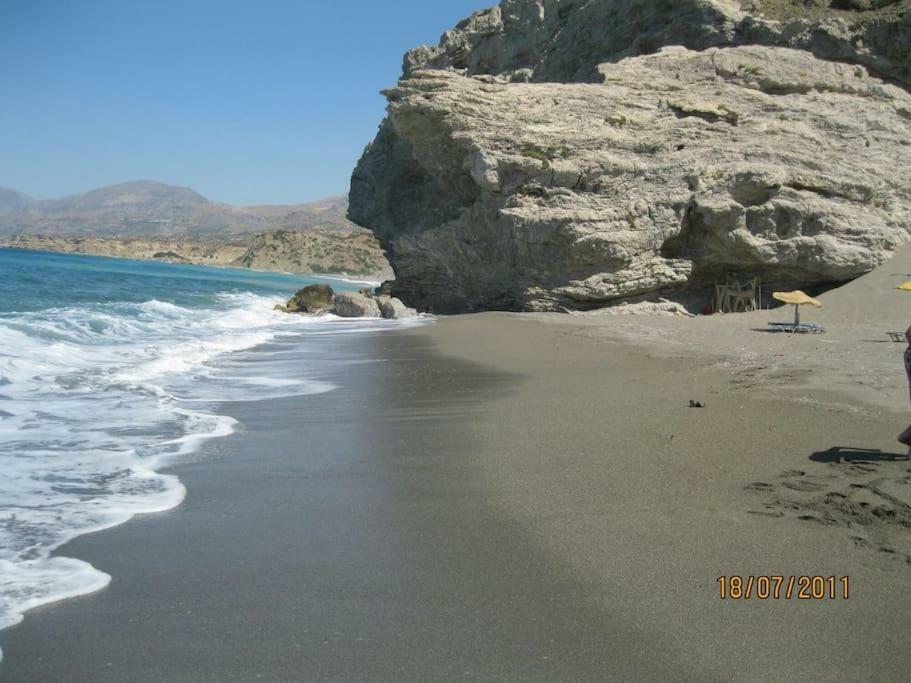 Petrino Paradosiako Kerames Exteriér fotografie